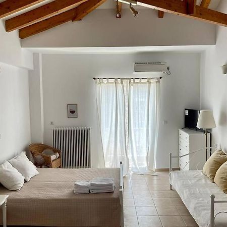 Studio Stay White Room Kalamata Esterno foto